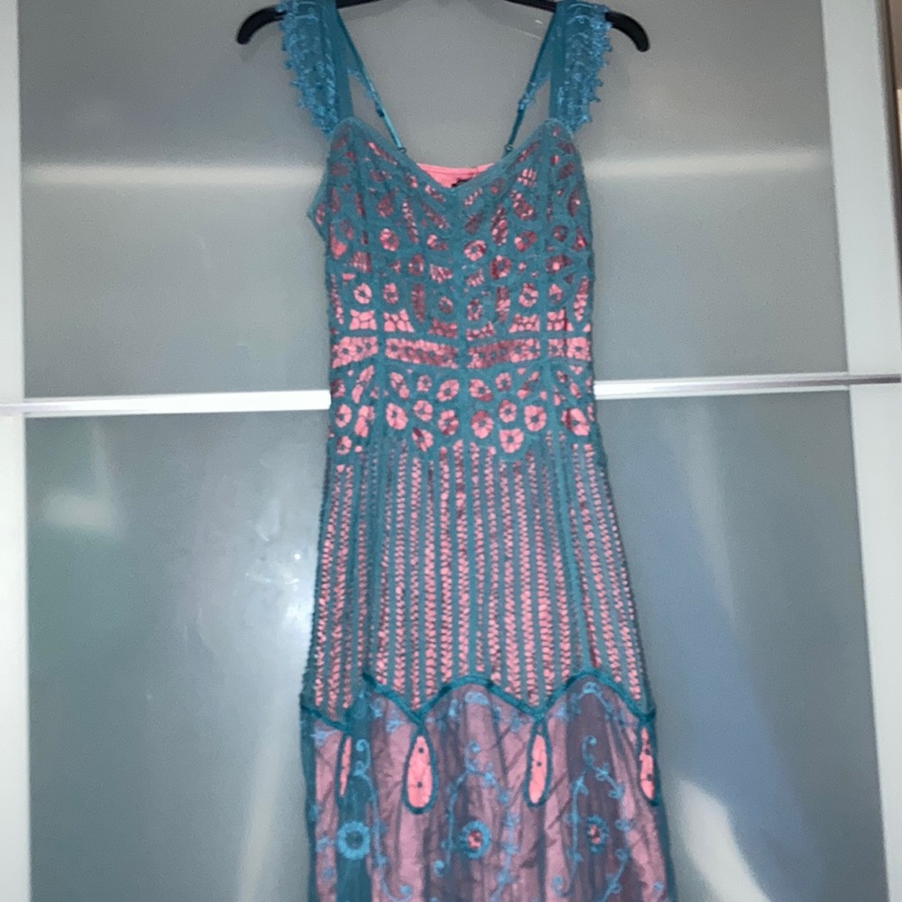 Betsey Johnson Size 6